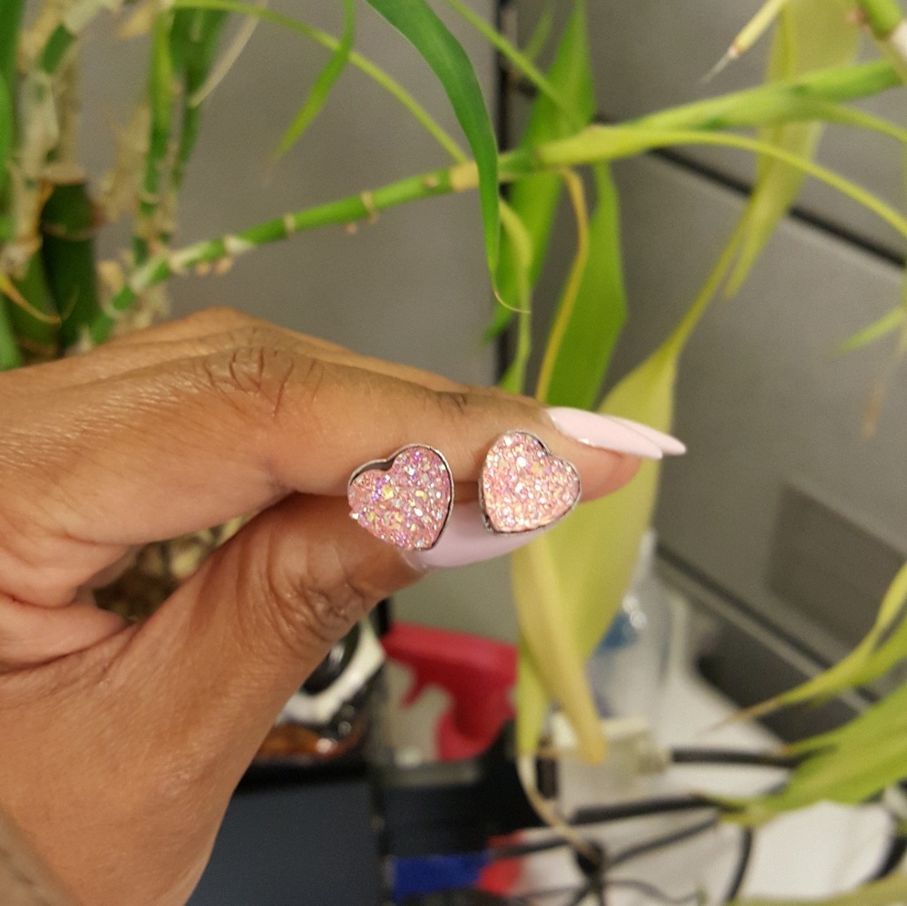 NEW Druzy Studs pink heart earrings - Picture 2 of 3
